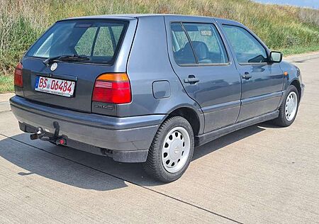 VW Golf Volkswagen 1.8