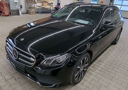 Mercedes-Benz E 300 de Pano*Night*Comand*Distro*Burmest*Kamera