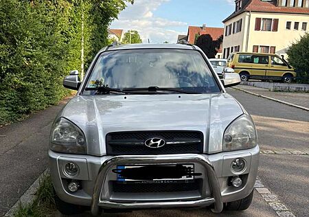 Hyundai Tucson 2.7 GLS (4WD)