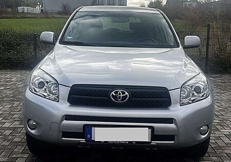 Toyota RAV 4 gebraucht kaufen Toyota RAV 4 2.0 4x4 Automatik Sol
