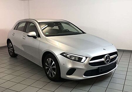 Mercedes-Benz A 180 Progressive LED Kamera