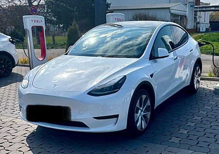 Tesla Model Y 2WD