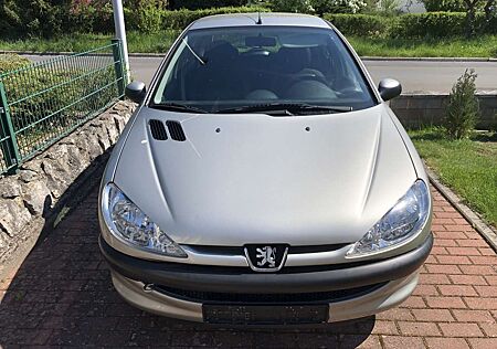 Peugeot 206 Klima u. nur 43.000 km
