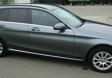 Mercedes-Benz C 200 d T 9G-TRONIC