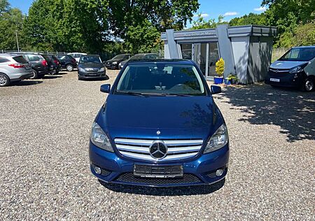 Mercedes-Benz B 180 BlueEFFICIENCY Edition 1