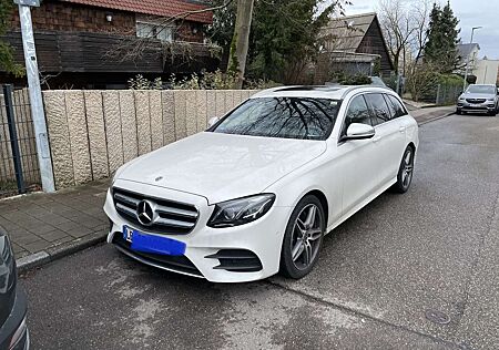 Mercedes-Benz E 220 d T 9G-TRONIC AMG Line