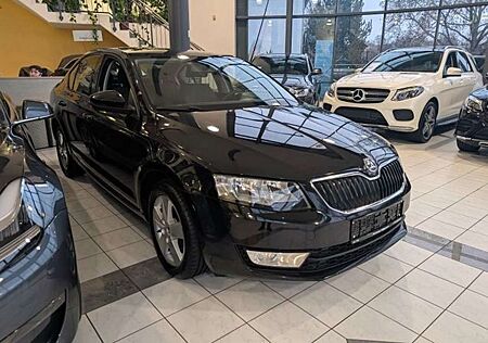 Skoda Octavia Lim. Ambition 1.6 TDI Klima PDC