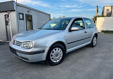 VW Golf Volkswagen 1.6 / AUTOMATIK / ZAHNRIEMEN NEU /KLIMA /