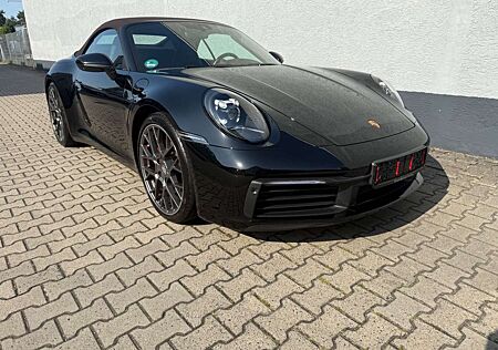Porsche 992 4S Cabrio/Chrono/Sportabgas/BOSE/LED
