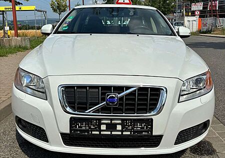 Volvo V70 2.4D Aut. Momentum