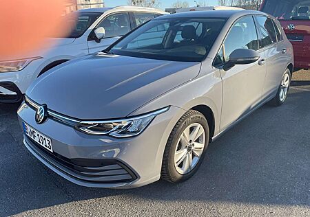 VW Golf Volkswagen VIII 1.5 TSI OPF Life