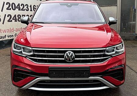 VW Tiguan Allspace Volkswagen Elegance 4Motion Leder Panorama