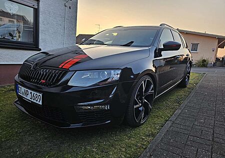 Skoda Octavia Combi 2.0 TDI (Green tec) DSG RS