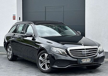 Mercedes-Benz E 300 d*9G-T*COMAND*PANO-DACH*KAMERA*LEDER*ACC+