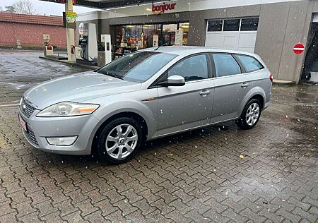 Ford Mondeo Turnier Titanium X TÜV + SERVBICE NEU