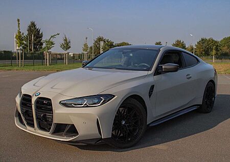 BMW M4 Competition M xDrive KREIDE CARBON PAKET 130 NP