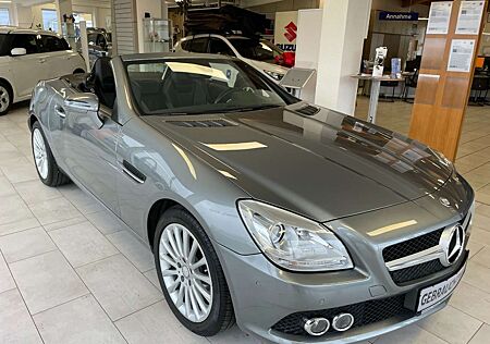 Mercedes-Benz SLK 200 BlueEffi.*Airscarf*Klima*SHZ*PTC*Navi