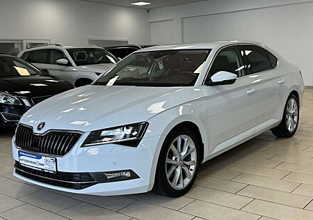 Skoda Superb Style*Xenon*ACC*Navi*WinterP*CarPlay*SHZ*