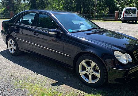 Mercedes-Benz C 200 C-Klasse Kompressor Classic