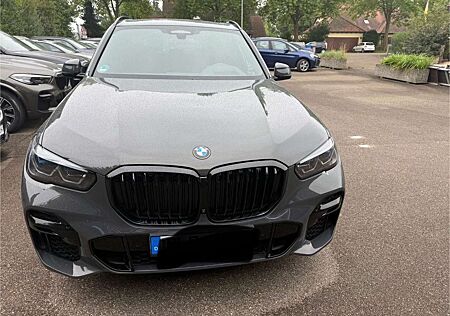 BMW X5 xDrive 30 d M Sport Laser,22",Pano,M-Kontursi