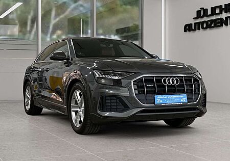 Audi Q8 45 TDI quattro, Pano, 1.Hand, Insp. Neu