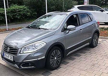 Suzuki SX4 S-Cross 1.6 VVT CVT 4x4 Comfort +