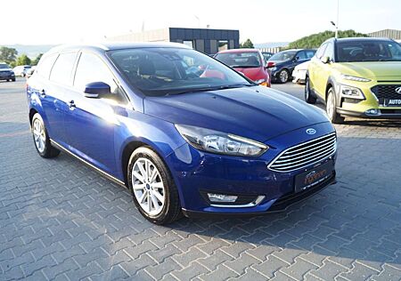 Ford Focus Turnier Titanium Kamera Navi PDC SHZ Tempo