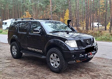 Nissan Pathfinder 2.5 dCiLE