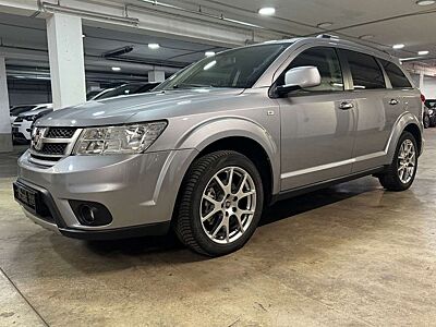 Fiat Freemont AWD 7-Sitzer~Leder~Automatik~Navi~Klima