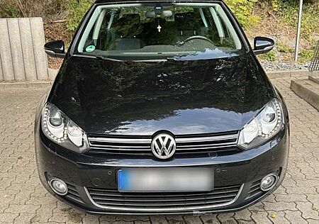 VW Golf Volkswagen 1.6 TDI DPF Style