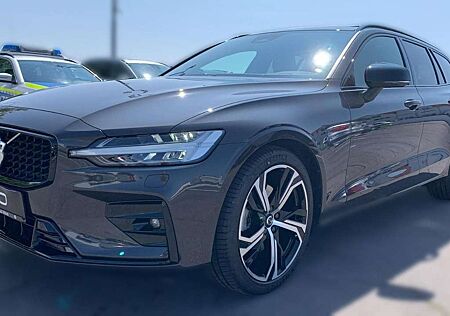 Volvo V60 B4 Ultra Dark Pano B&W HUD ACC BLIS Sport 19