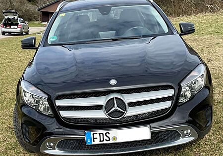 Mercedes-Benz GLA 220 GLA Diesel d 4Matic 7G-DCT Urban