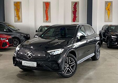 Mercedes-Benz GLC 300 e 4 M/Pano/DIS/Memory/AHK/360/BUR/Night/