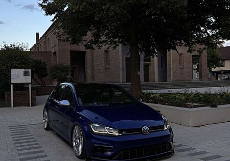 VW Golf R Volkswagen R BMT/Start-Stopp 4Motion