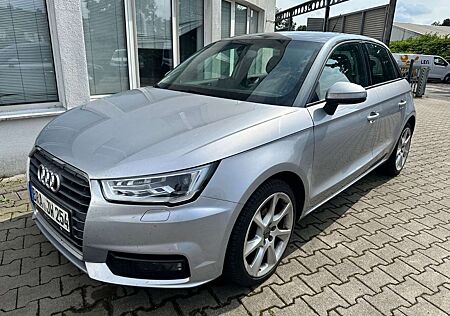 Audi A1 1.4 TDI Sportback * Navi * Scheckheft * TÜV