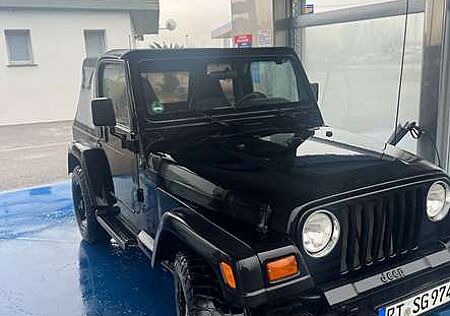 Jeep Wrangler Hard Top 2.5 Sport
