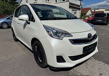 Toyota Verso-S Life 1-Hand/ Panoramadach/R-Kamera/Klima