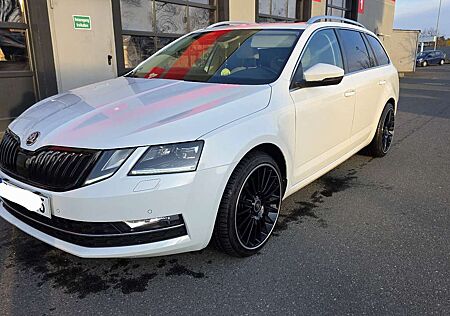 Skoda Octavia Combi 2.0 TDI DSG Premium Edition