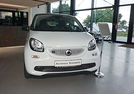 Smart ForFour AUTOMATIK+SITZHEIZUNG+TEMPOMAT+PDC elektric drive