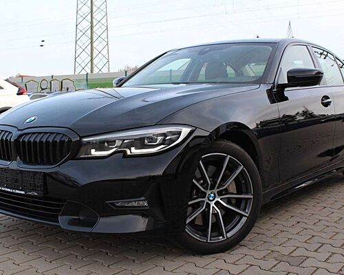 BMW 330 i SportLine Aut. Navi Sitzhzg R.Kamera LED