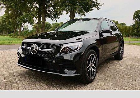 Mercedes-Benz GLC 250 d 4Matic, AMG Line, Panorama, Night-P., AHK, SH