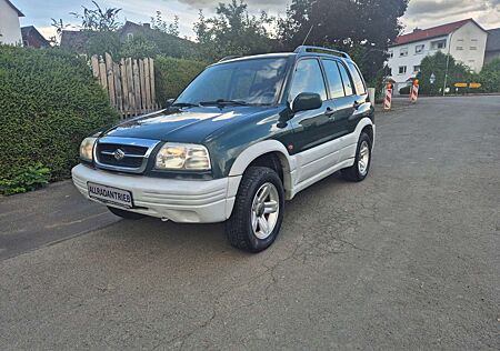 Suzuki Grand Vitara 2.5 V6