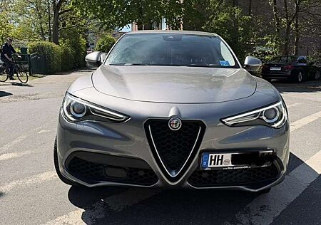 Alfa Romeo Stelvio 2.0 Turbo 16V AT8-Q4 First Edition