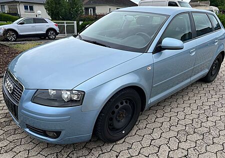 Audi A3 1.6 FSI Ambition,Klima