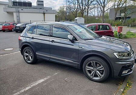 VW Tiguan Volkswagen 2.0 TDI SCR 4Motion (BlueMotion Techn.) R-line