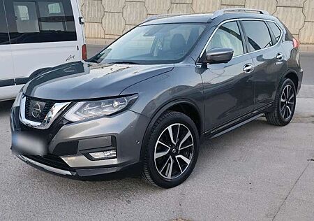 Nissan X-Trail 2.0 dCi ALL-MODE 4x4iXtronic Tekna 7 Sitze