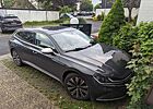 VW Arteon Volkswagen Shooting Brake 2.0 TDI SCR DSG Elegance