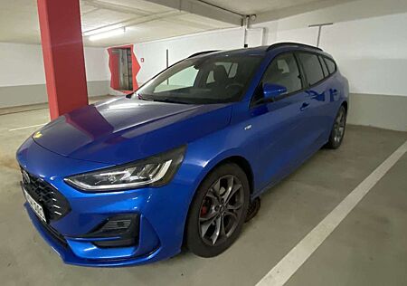 Ford Focus gebraucht kaufen Ford Focus Turnier 1.0 EcoBoost Hybrid Aut. ST-LINE X