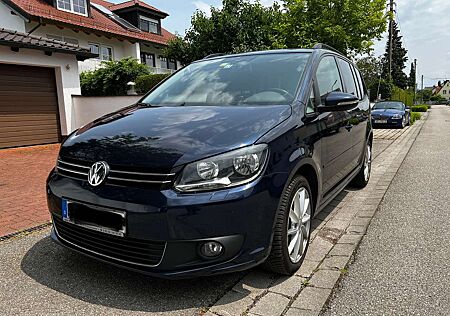 VW Touran Volkswagen 2.0 TDI DPF DSG Life