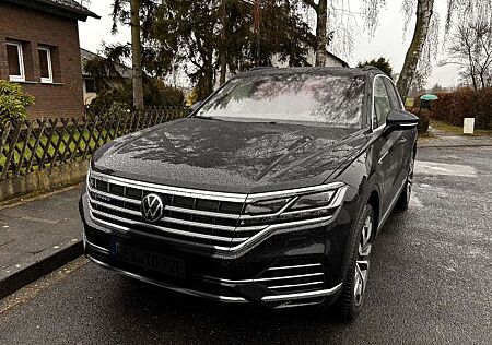 VW Touareg Volkswagen Elegance 4Motion eHybrid